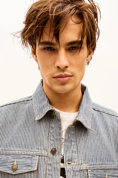 Look 16